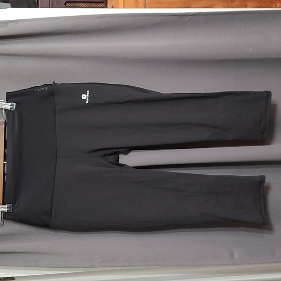 Domyos Shape+ Cycling Capris Womens Black Silicone Padding Size S? EUC READ - Picture 1 of 7